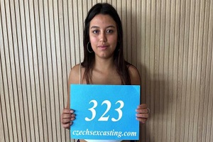 Camila Palmer – Hot latin babe wants to try a naughty photo shooting – E323