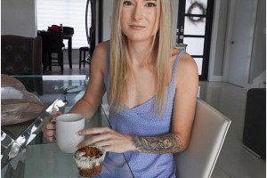 Thea Summers – Morning Muffin and Muff