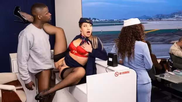 Melissa Stratton & Aleksa Mink – Airport Lounge Lizards Get Lucky: Part 1