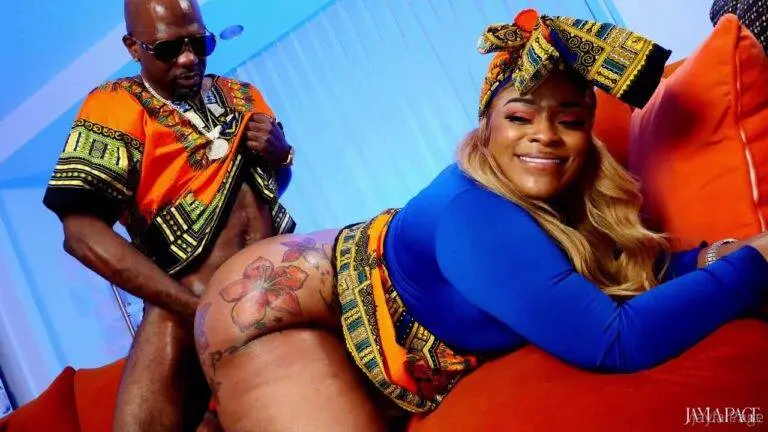Jayla Page & Chocolate God – Oiled Up Wet Nasty Fuck Fest OnlyFans Scene