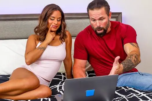 Isabella Jules – Isabella Jules’s Sexy Laptop Seduction 28 Isabella Jules – Isabella Jules’s Sexy Laptop Seduction